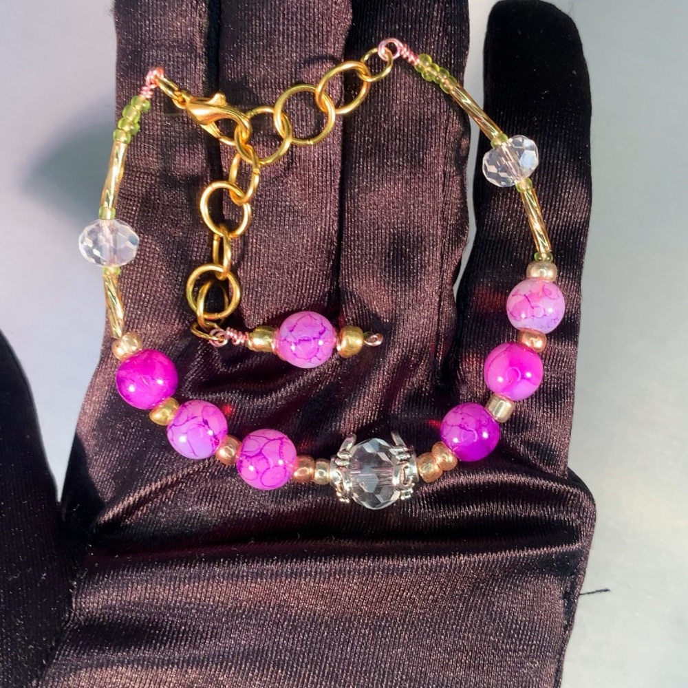 LILAC MIST — Handcrafted Purple & Gold Glass Beaded Designer Bracelet with Charm